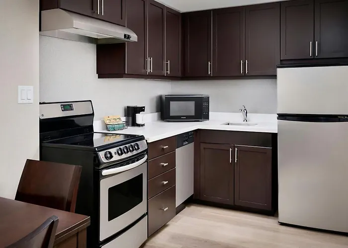 Towneplace Suites By Marriott Mississauga-Airport Corporate Centre