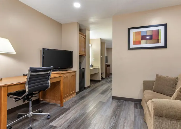 Surestay Plus Hotel By Best Western Poteau
