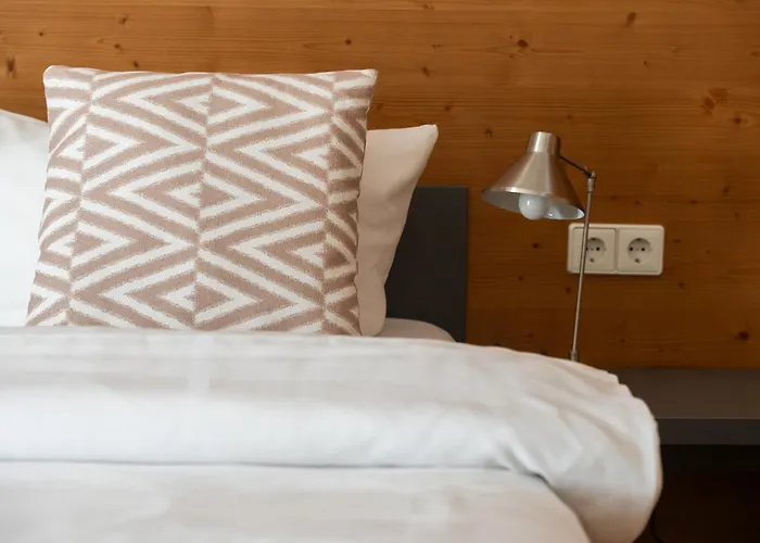 Hotel Campuszwei Komfortable Doppelzimmer & Apartments Mit Kueche Zentral In Ludwigsburg Ideal Fuer Business & Langzeitaufenthalte 24H Check In Kinder Bis 14 Jahre Uebernachten Kostenlos