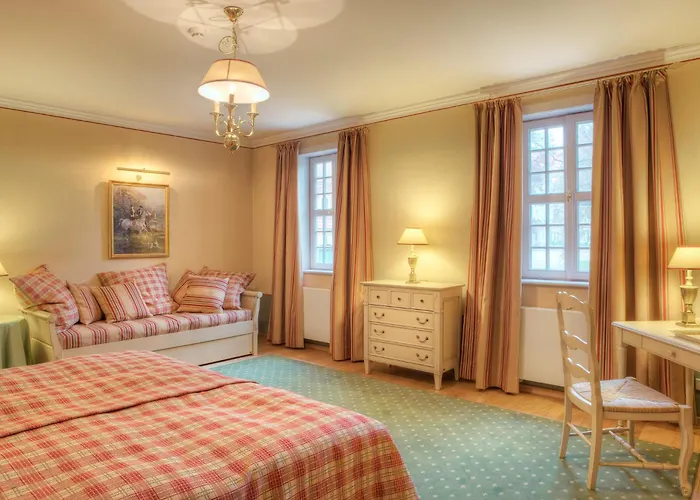Urlaubsresidenz Marstall Und Kanzlei Im Schlossensemble
