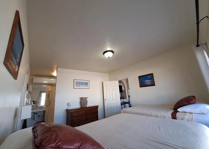 #55 Suite Bungalow Seaside Hotel & Victors Rv Park