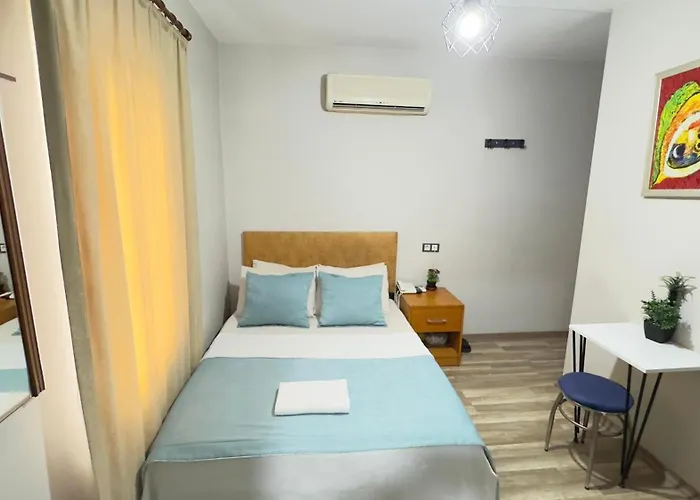 Tan Otel