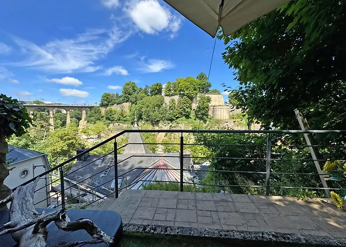 Historic Town Luxe And Epic View