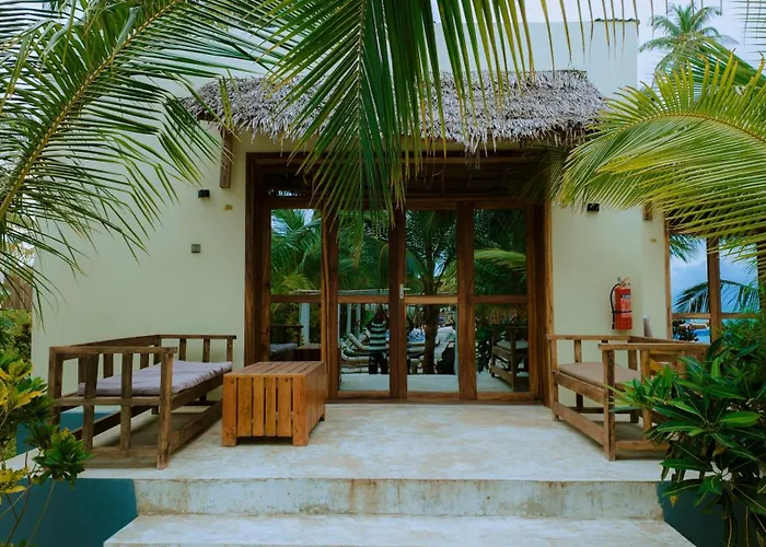 Jambo Resort By Mambo Hotels