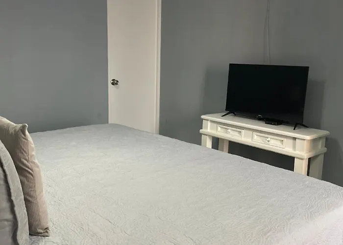 Ayari Bed & Breakfast