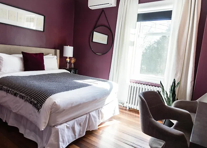 Manoir Becancourt Hotel