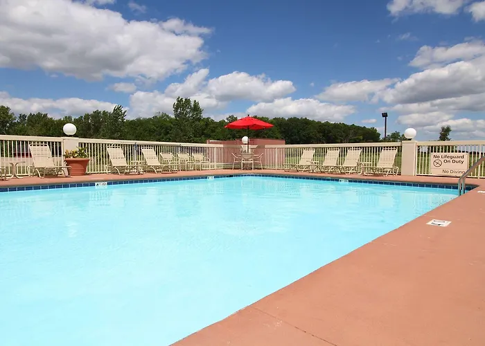 Country Inn & Suites By Radisson, Sandusky South, Oh Milan