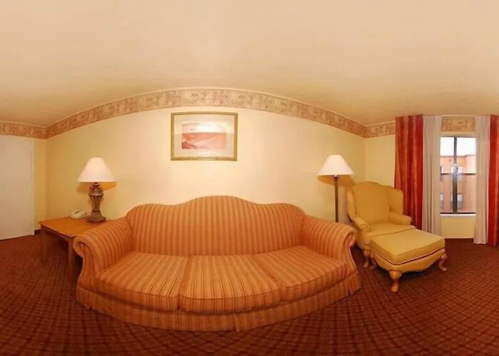 Pan American Inn And Suites