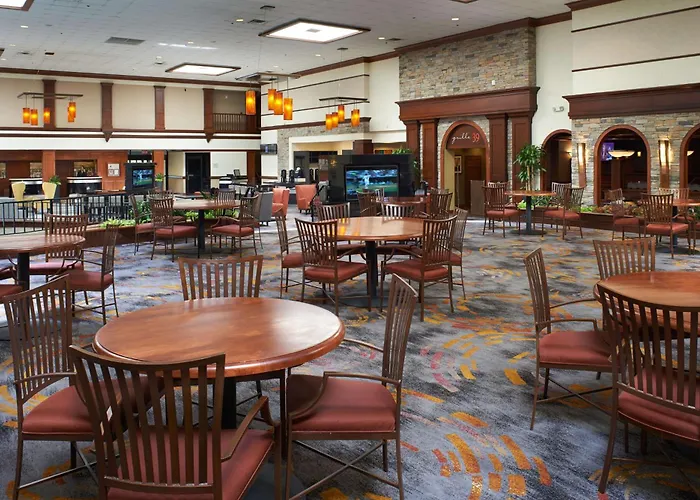 Doubletree By Hilton Dearborn