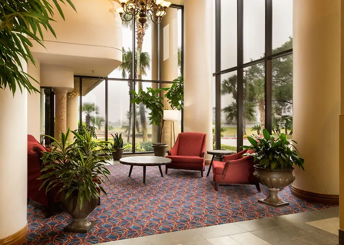 MCM Eleganté Hotel&Conference Center
