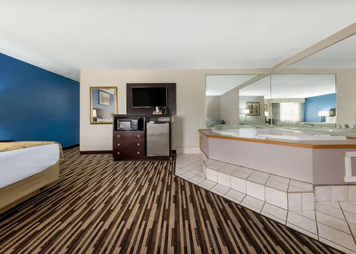 Baymont By Wyndham Springfield South Hwy 65