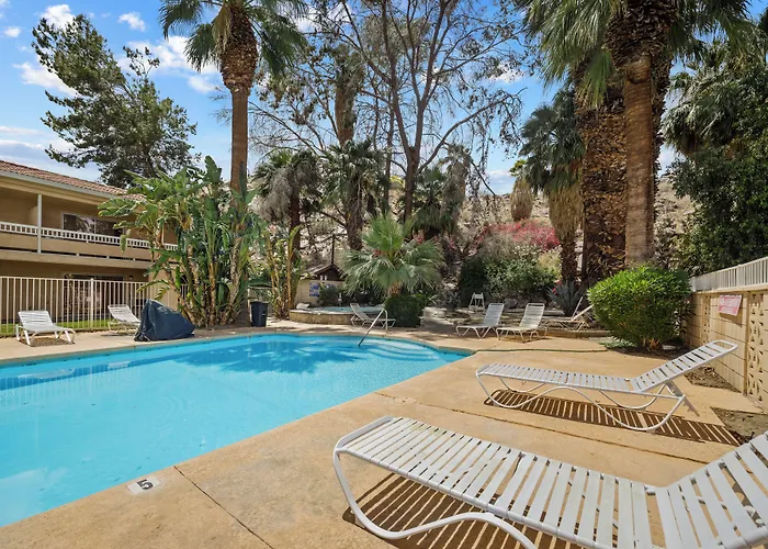 Sol Springs Inn