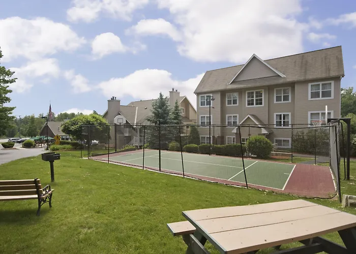 Residences At Daniel Webster