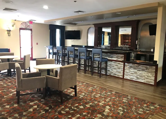 Best Western Plus Heritage Inn