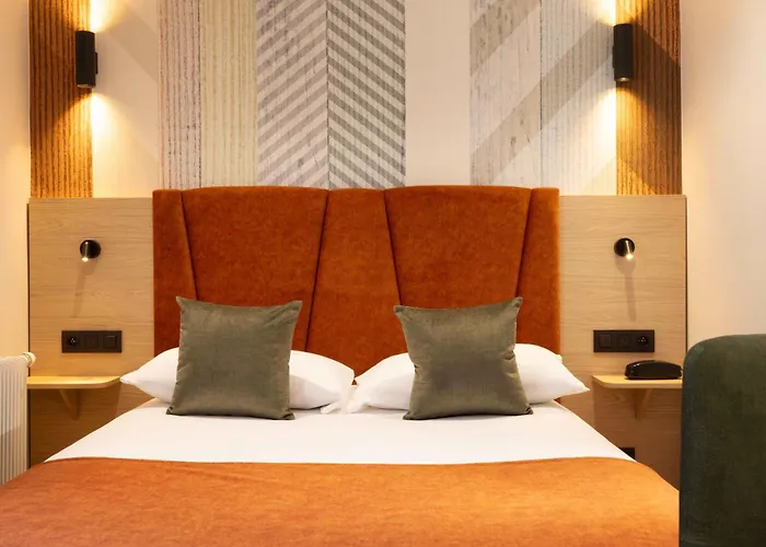 Hotel Espace Champerret