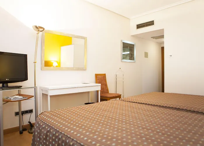 Hotel Sercotel Tres Luces