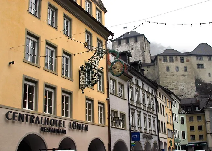 Central Hotel Loewen