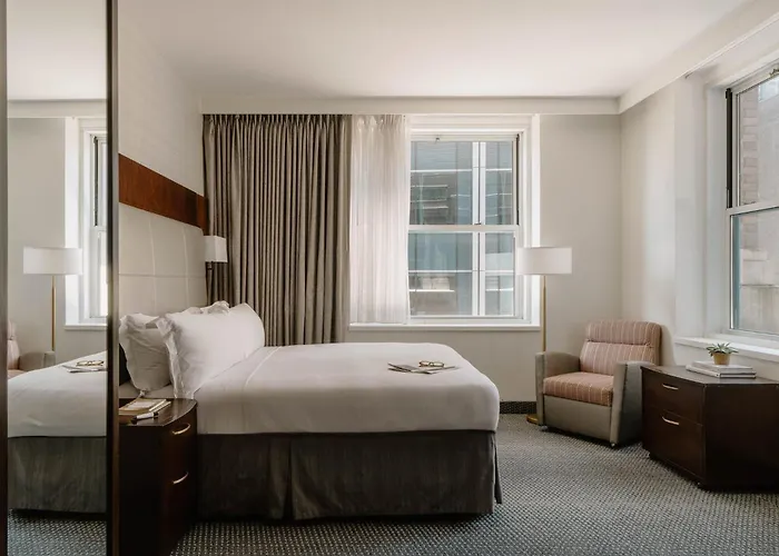 Club Quarters Hotel Faneuil Hall, Boston