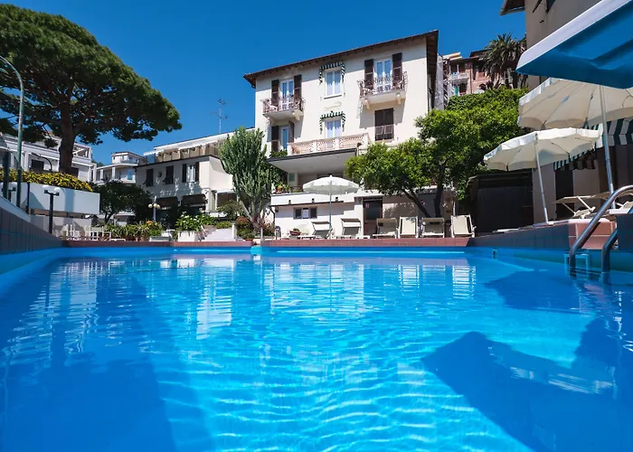 Coccodrillo Hotel & Apartments