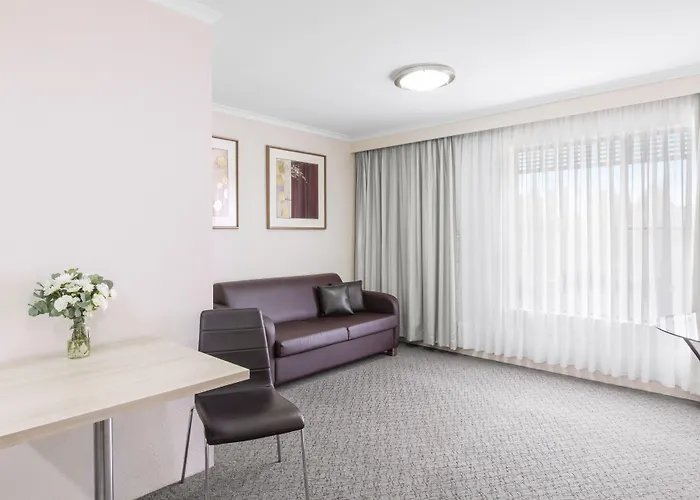 Garden City Hotel, Best Western Signature Collection