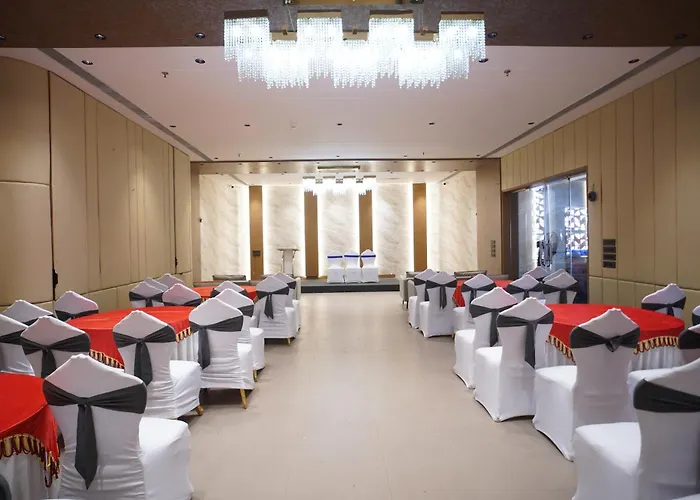 Vijay Vilas Hotel