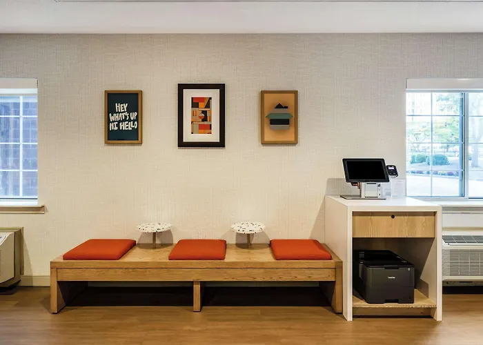 Sonesta Simply Suites Boston Braintree