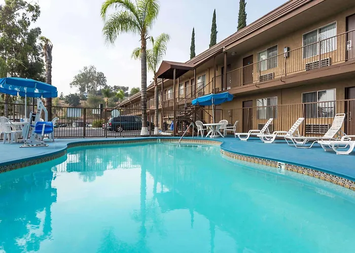 Days Inn By Wyndham In San Bernardino
