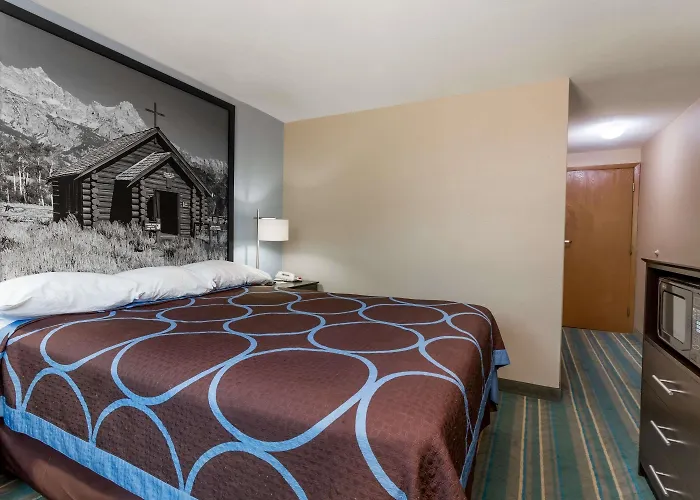 Super 8 By Wyndham Douglas