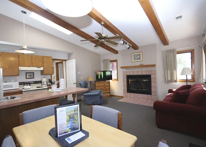 Streamside On Fall River