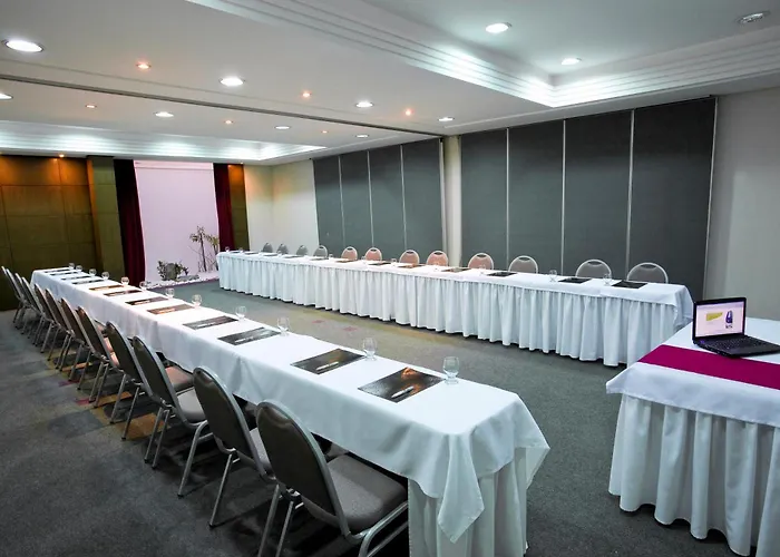 Alta Reggia Plaza Hotel