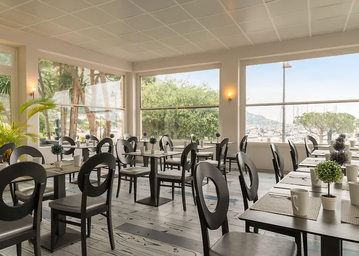 The Originals City, Hôtel Frisia, Beaulieu-sur-Mer (Inter-Hotel)