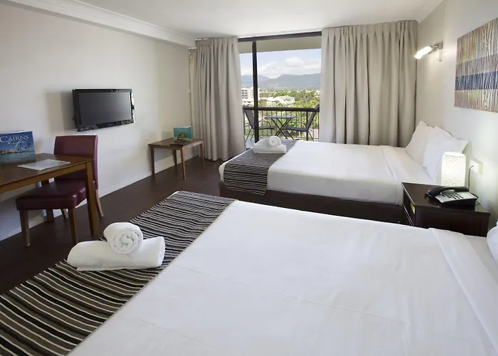 Cairns Plaza Hotel