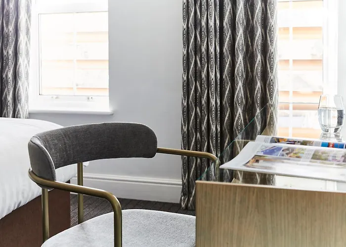 The Lodge Hotel - Putney