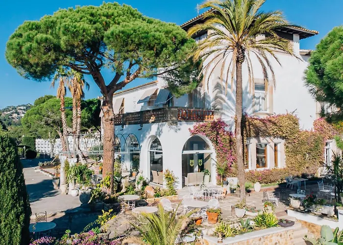 Hotel Roger De Flor By Seleqtta