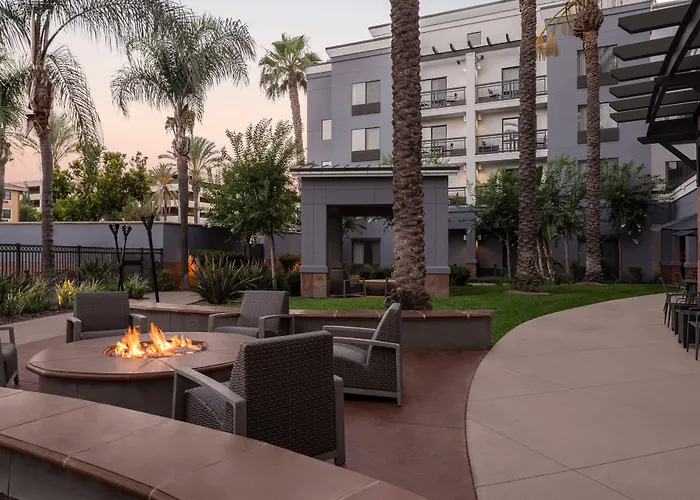Courtyard Los Angeles Burbank Airport