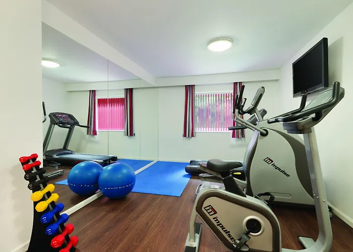 Ramada Wakefield