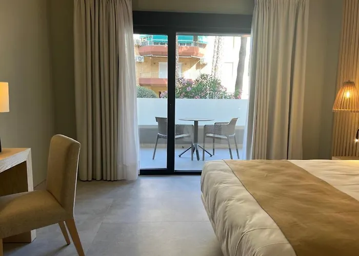 Hotel Noy