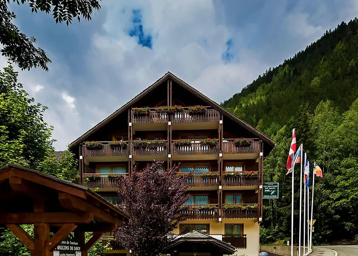 Les Balcons du Savoy