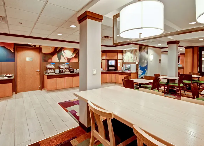 Fairfield Inn & Suites By Marriott Saratoga Malta