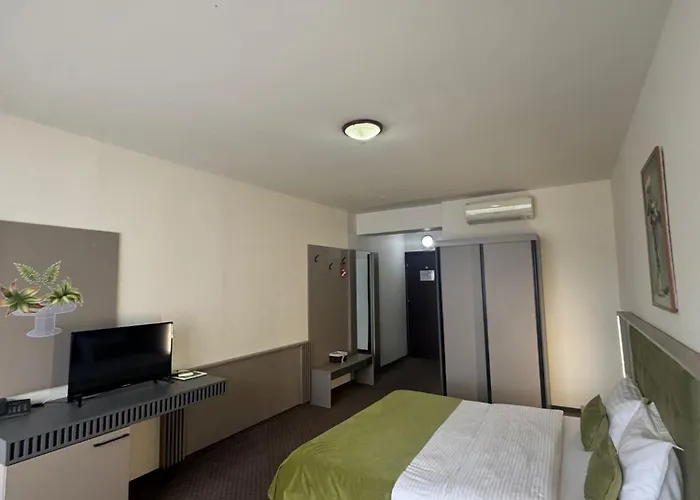 Hotel Yaky Center