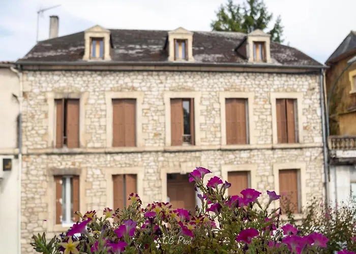 Les Ambassadeurs Logis Hotels et Restaurant