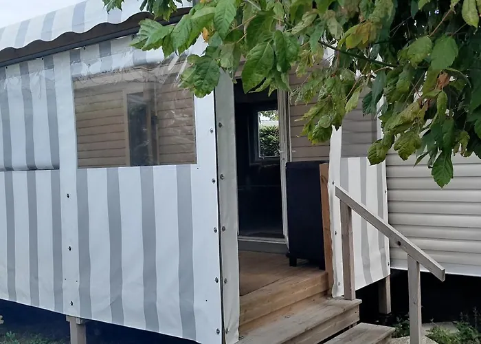 MAGNIFIQUE Mobil home - camping 4 étoiles -Les Charmettes 409 - Charente Maritime