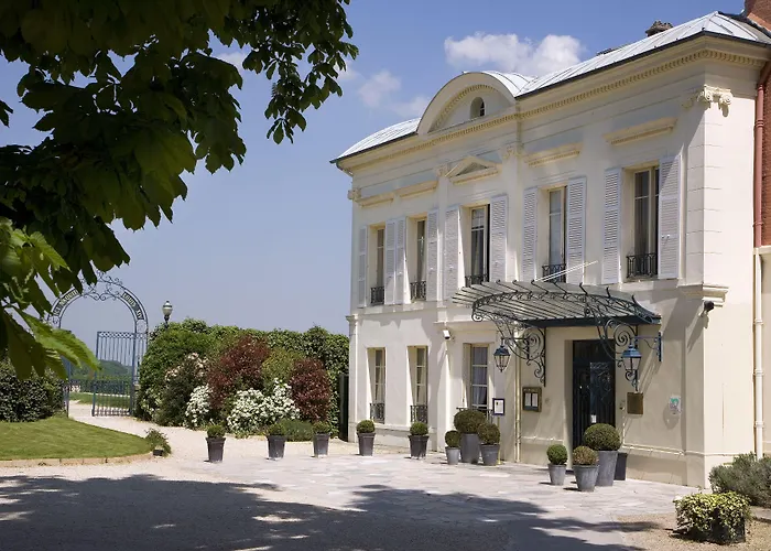 Hotel Pavillon Henri IV