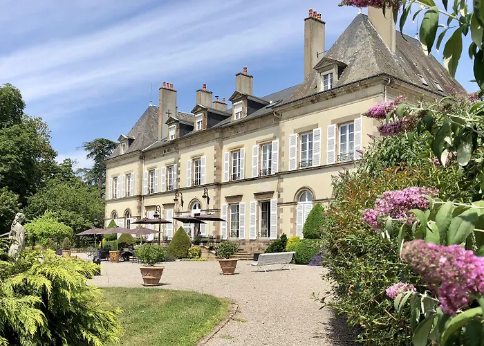 Château d'Ygrande - les Collectionneurs