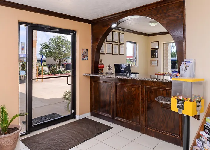 Americas Best Value Inn & Suites Waller/Prairie View
