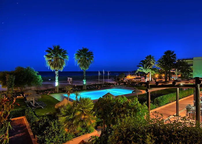Meia Praia Lagos - Beach Club Apartments