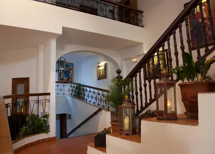 Hotel Alcadima