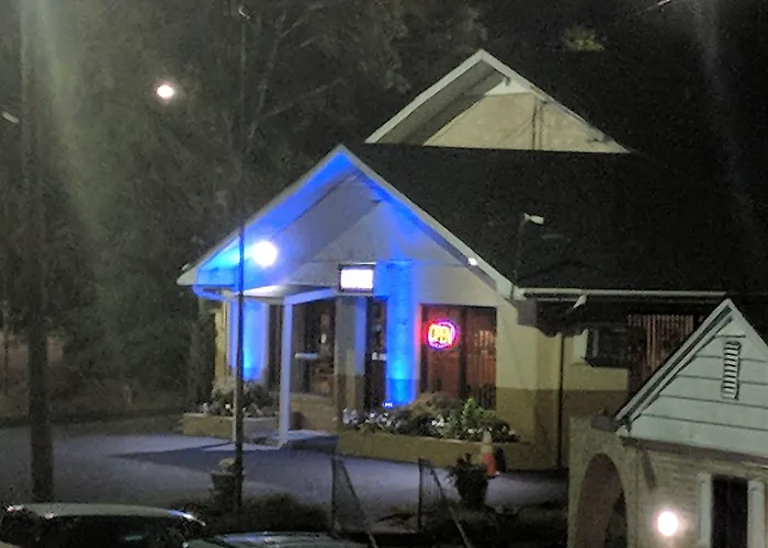 Loyalty Inn Rockingham