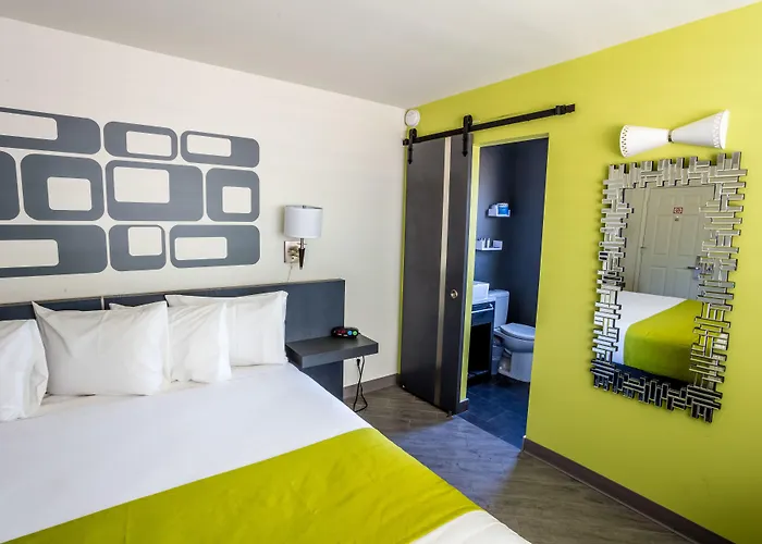 University Inn Asu/Tempe (Adults Only)