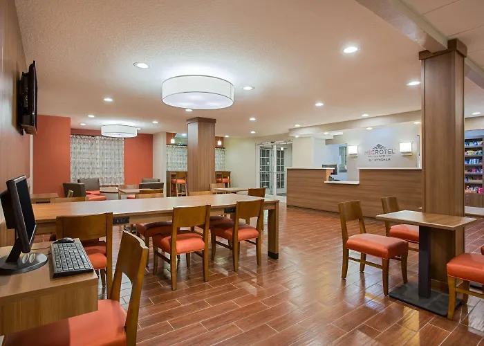 Microtel Inn & Suites By Wyndham Walterboro
